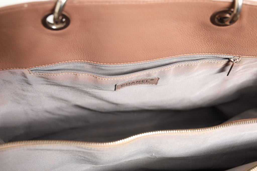 Chanel Grand Shopping Women's Tote ( )