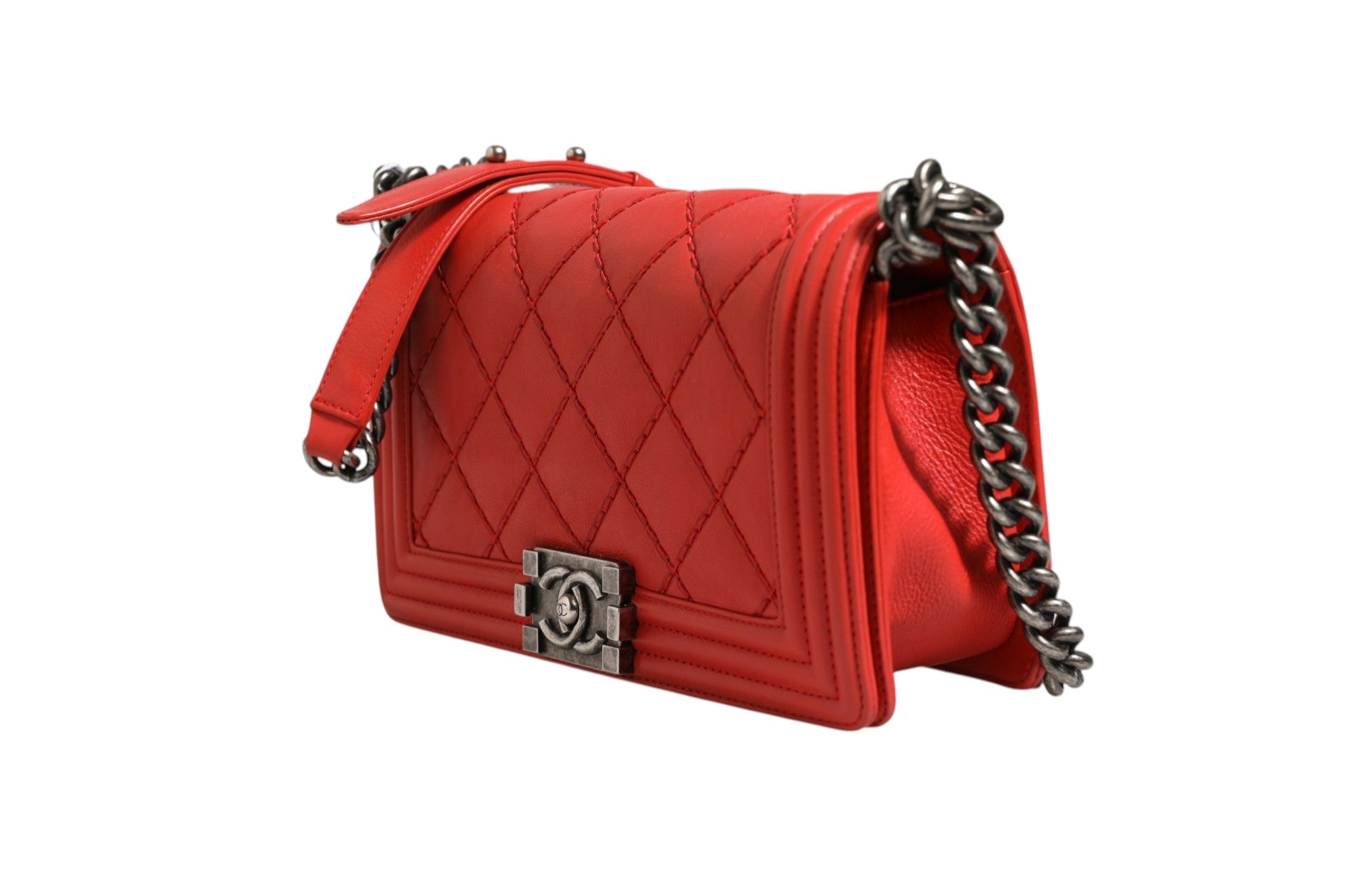 Chanel Red Diamond Stitch Calfskin Leather New Medium Boy Women's Bag ( )