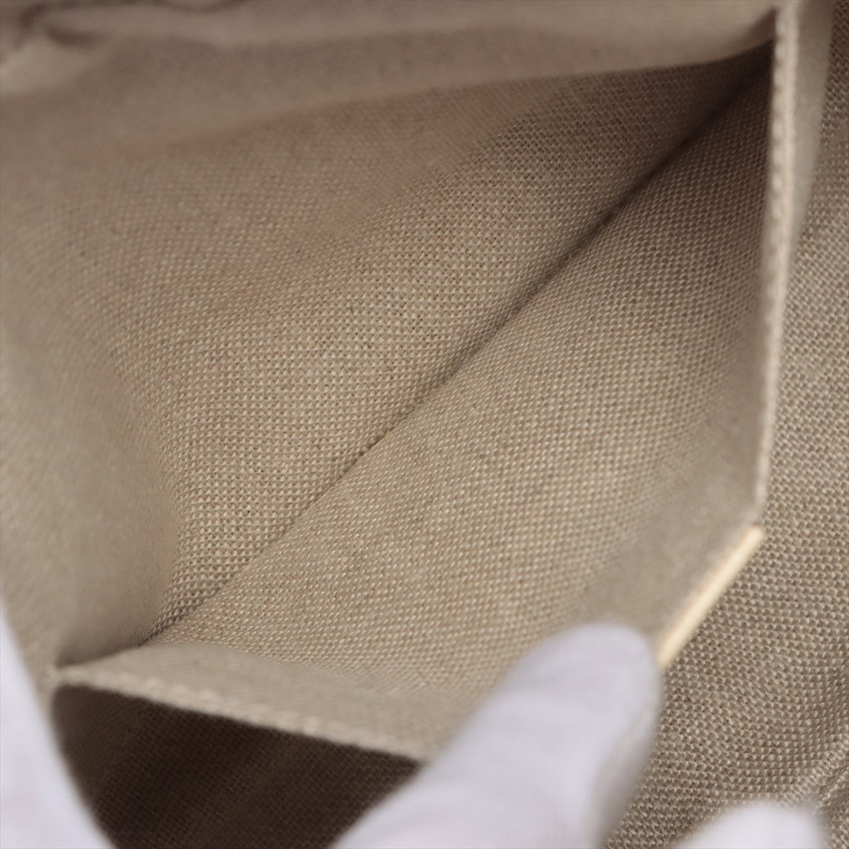 Gucci Beige GG Canvas Crossbody Bag [Clearance Sale]