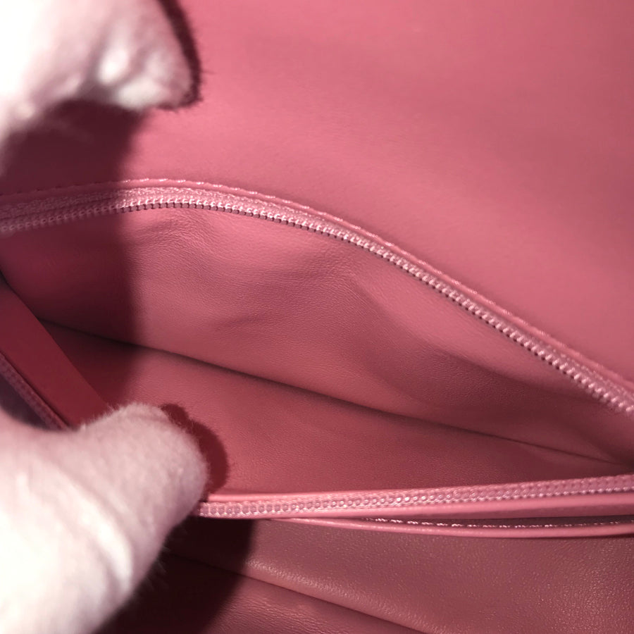 CHANEL Mini Matrasse 20 Shoulder bag