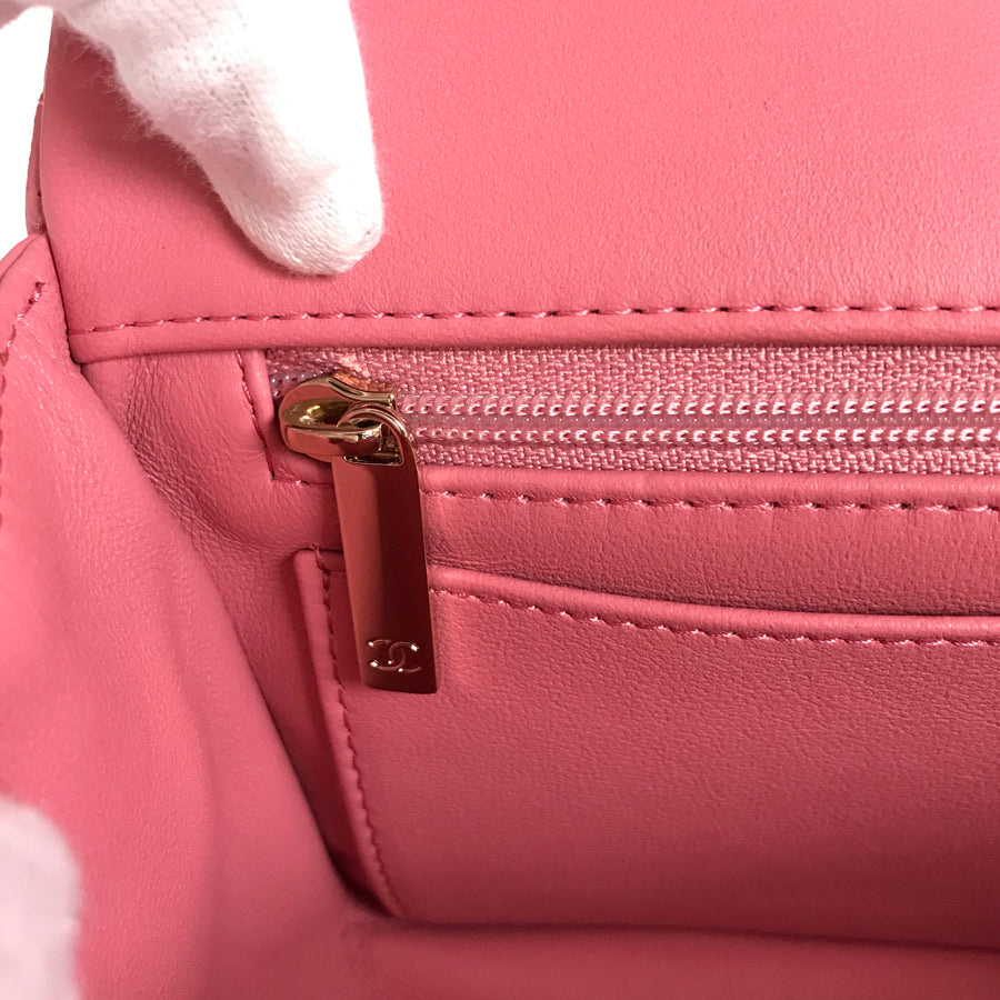 CHANEL Mini Matrasse 20 Shoulder bag
