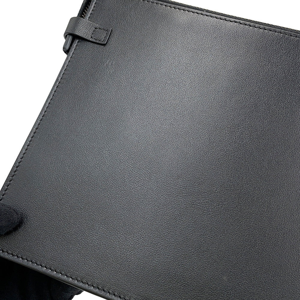 Valentino Garavani V-Sling Clutch Bag Ivory/Black Leather