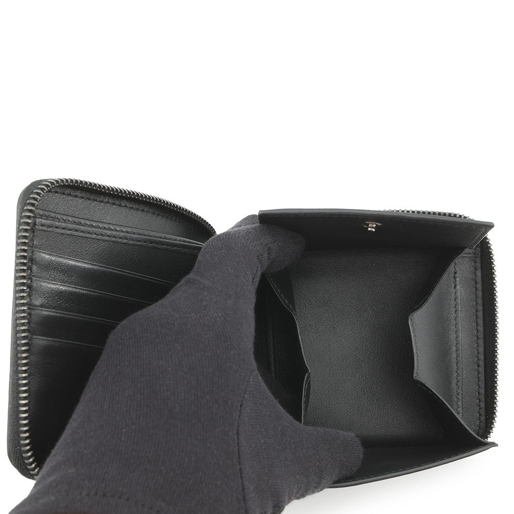 JIMMY CHOO LAWRENCE Star Studded Round Zip Bi-Fold Wallet SilverLAWRENCEAHQ Leather
