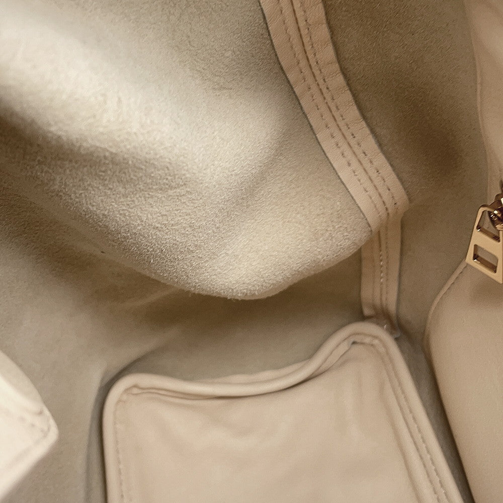 LOEWE Squeeze Bag IvoryA914NCHX01 Leather Size Small