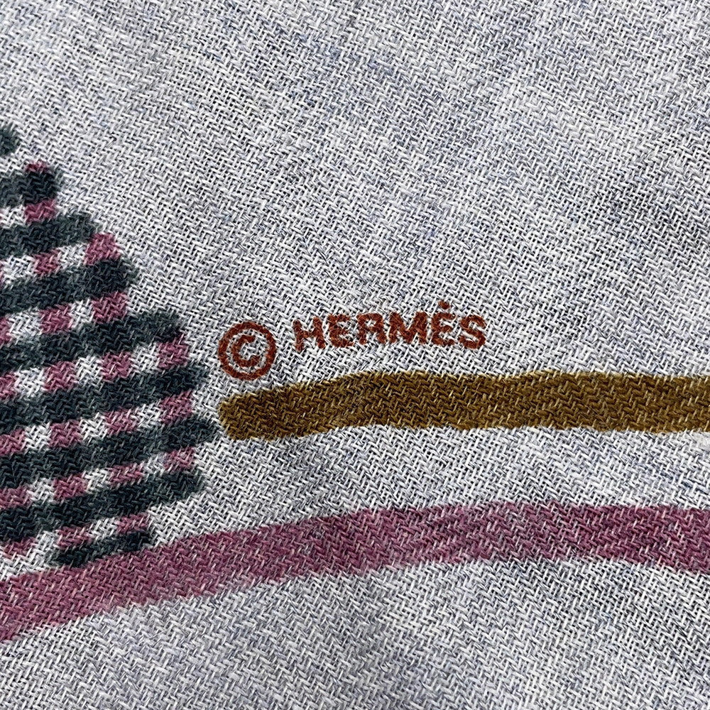 HERMES Losange Thor HERMES Scarf 2025Stainless Steel Gris Cine/Marron/GuimauveH434818T Cashmere70% Silk30%