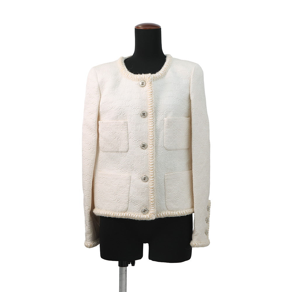CHANEL COCO Button Jacquard Jacket Size 36 WhiteP71059 Wool64% Silk19% Nylon17%