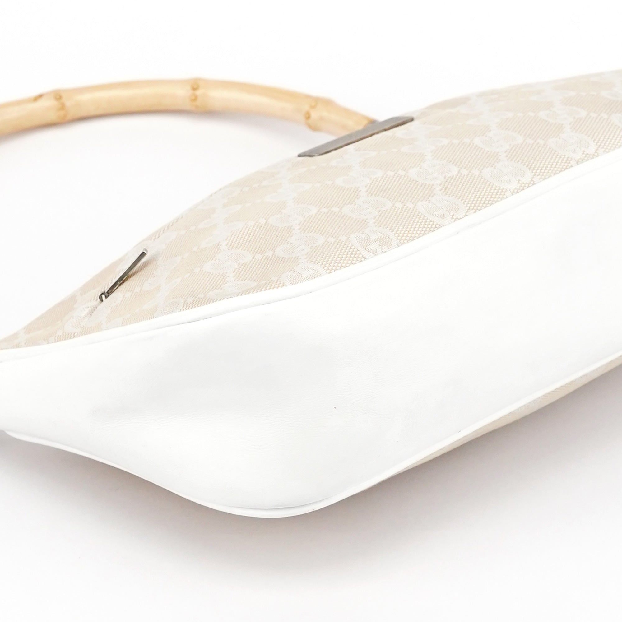 001 3865 Beige White GG Bamboo Shoulder Bag