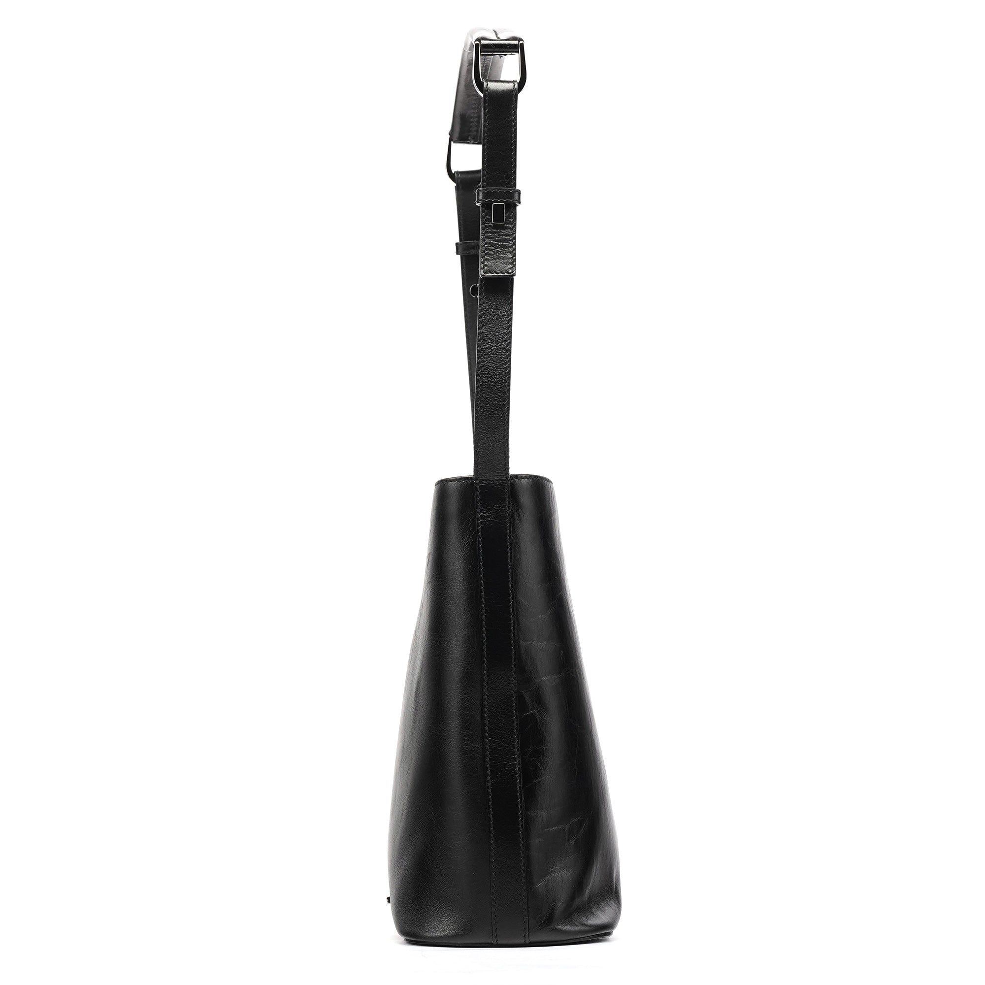 001 4286 Black Calfskin Bucket Shoulder Bag