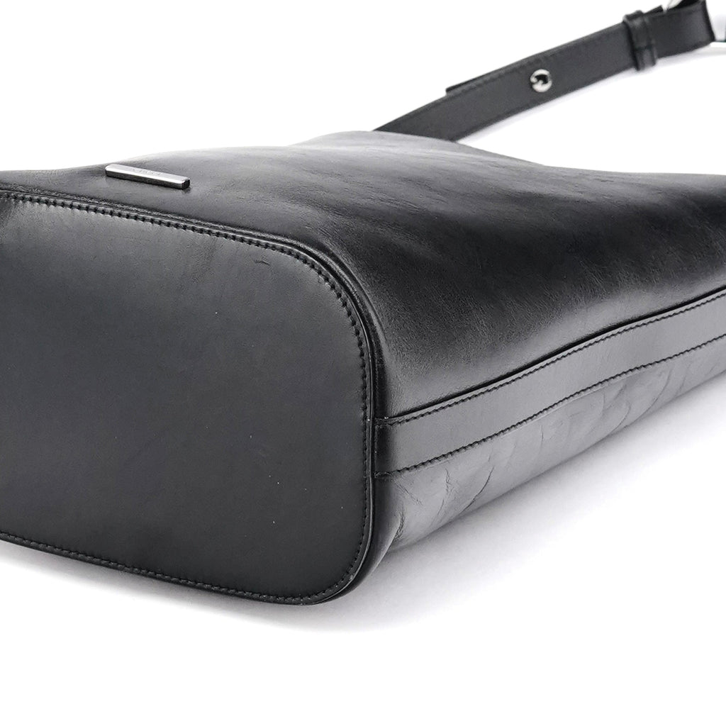 001 4286 Black Calfskin Bucket Shoulder Bag