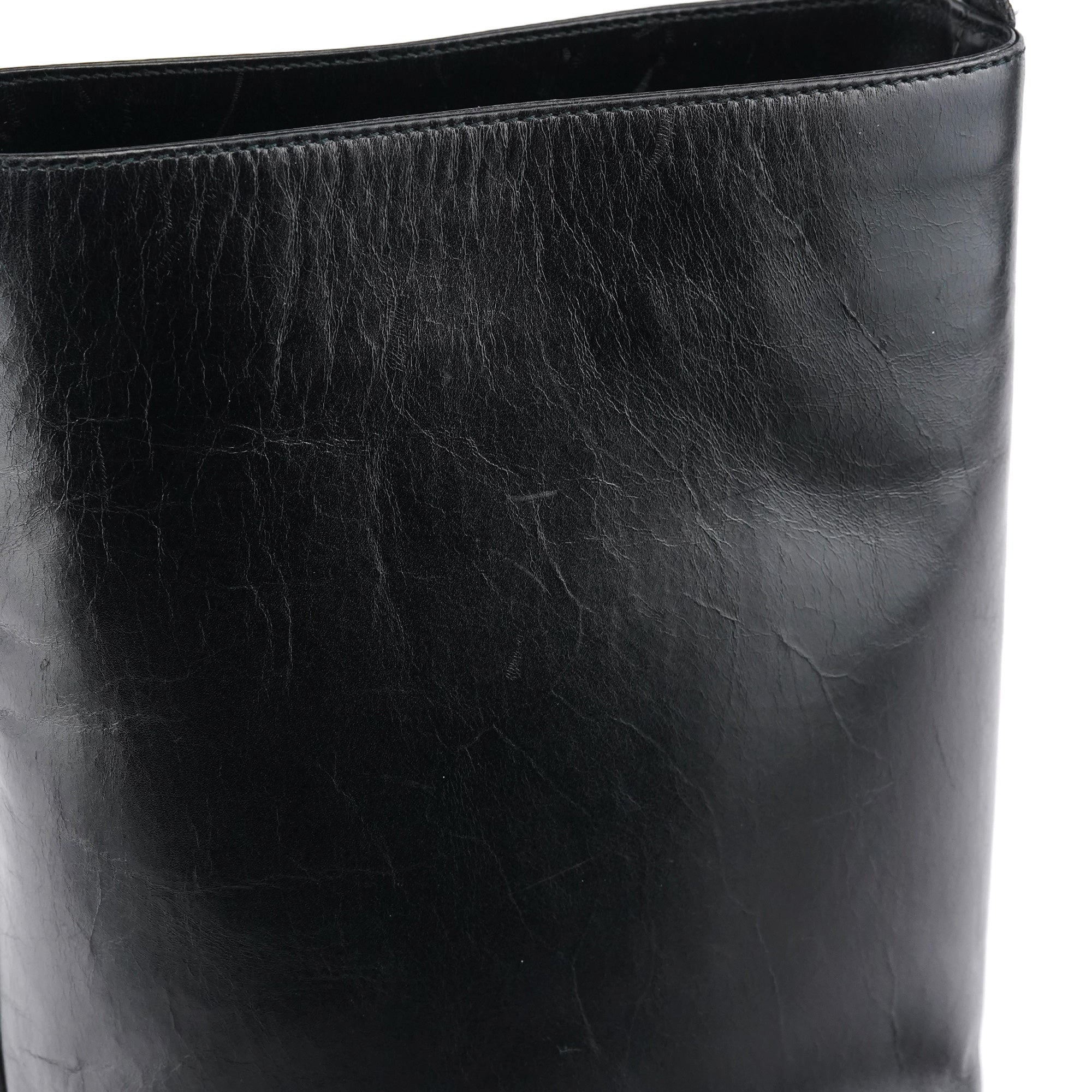 001 4286 Black Calfskin Bucket Shoulder Bag