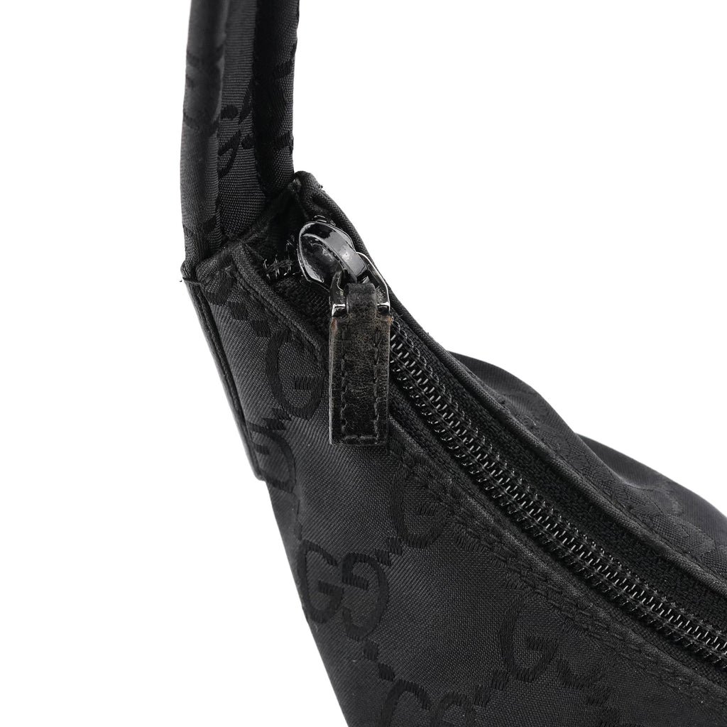001 3386 Black GG Nylon Shoulder Bag