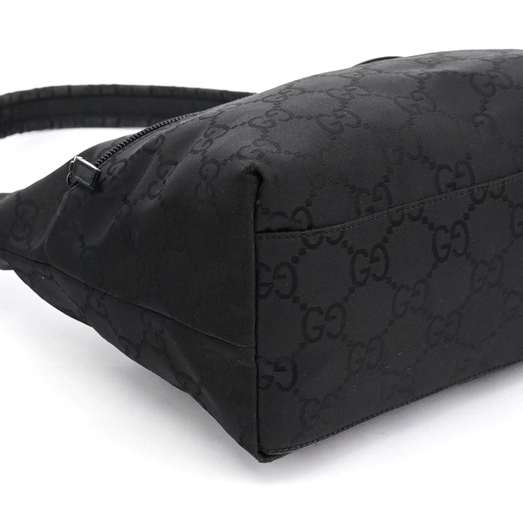 001 3386 Black GG Nylon Shoulder Bag