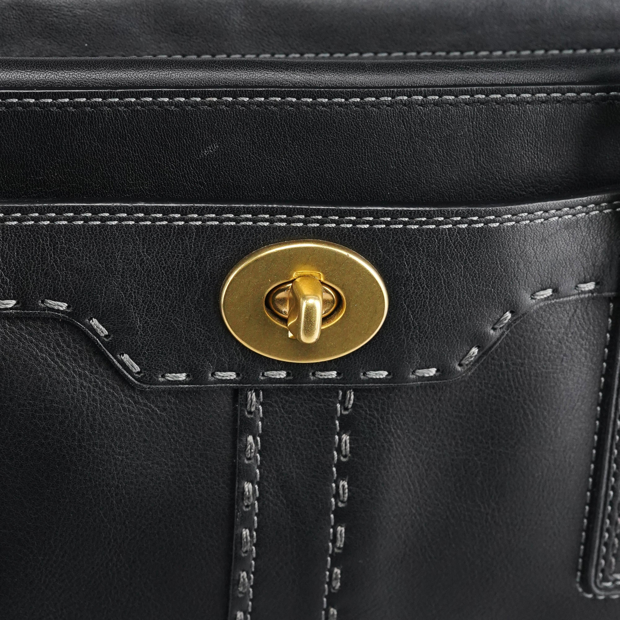 11547 Black Leather Turnlock Tote Bag