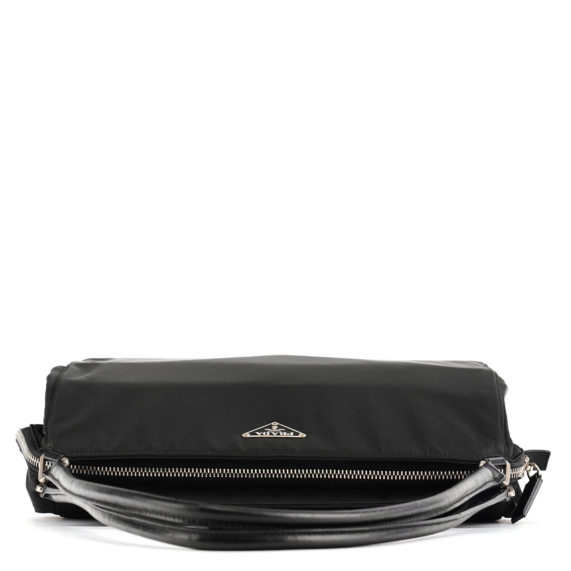 Black Tessuto Chic Nylon Shoulder Bag