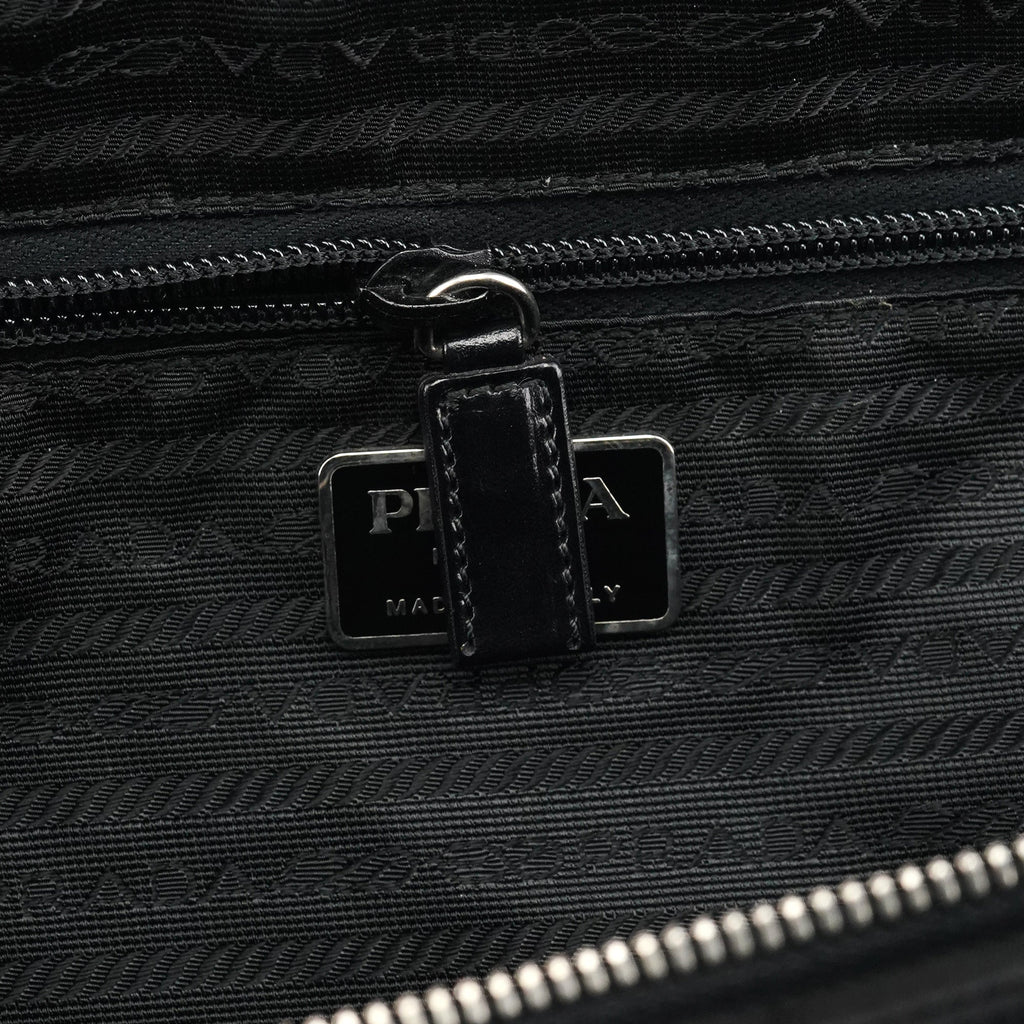 Black Tessuto Chic Nylon Shoulder Bag