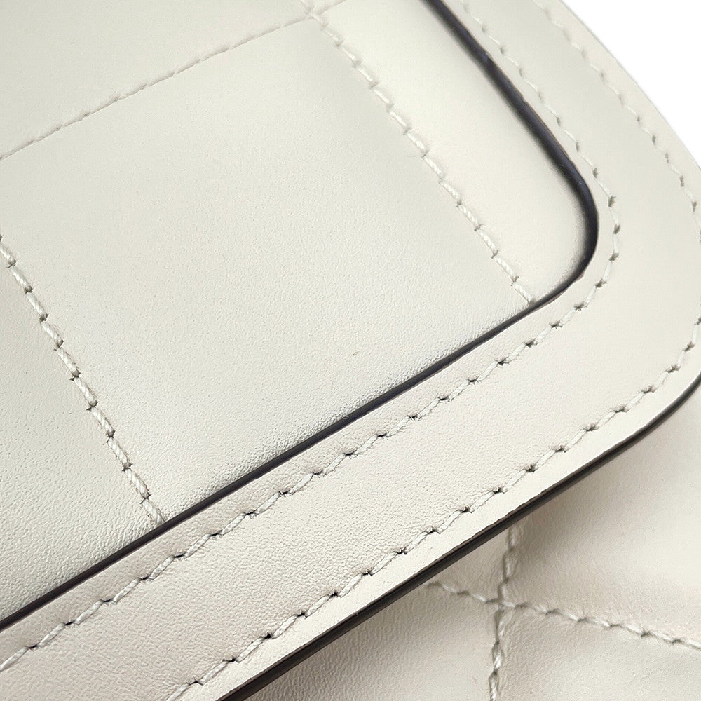 GUCCI Decorated Chain Shoulder Bag White850524 Leather