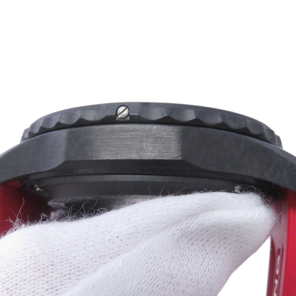 BREITLING Professional Endurance Pro W44mm Bright Light Rubber Black/Red DialX823105D1B1S1