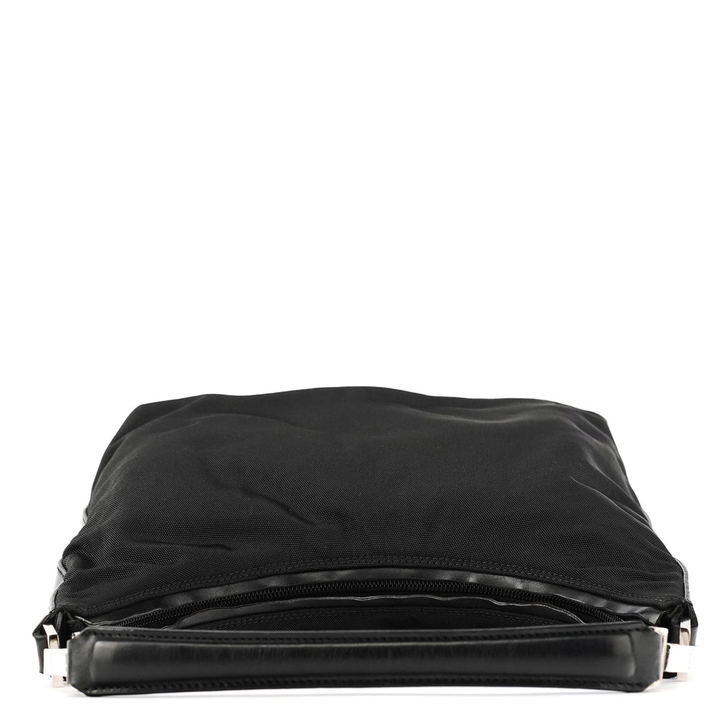 000 0602 Black Nylon Hobo Shoulder Bag
