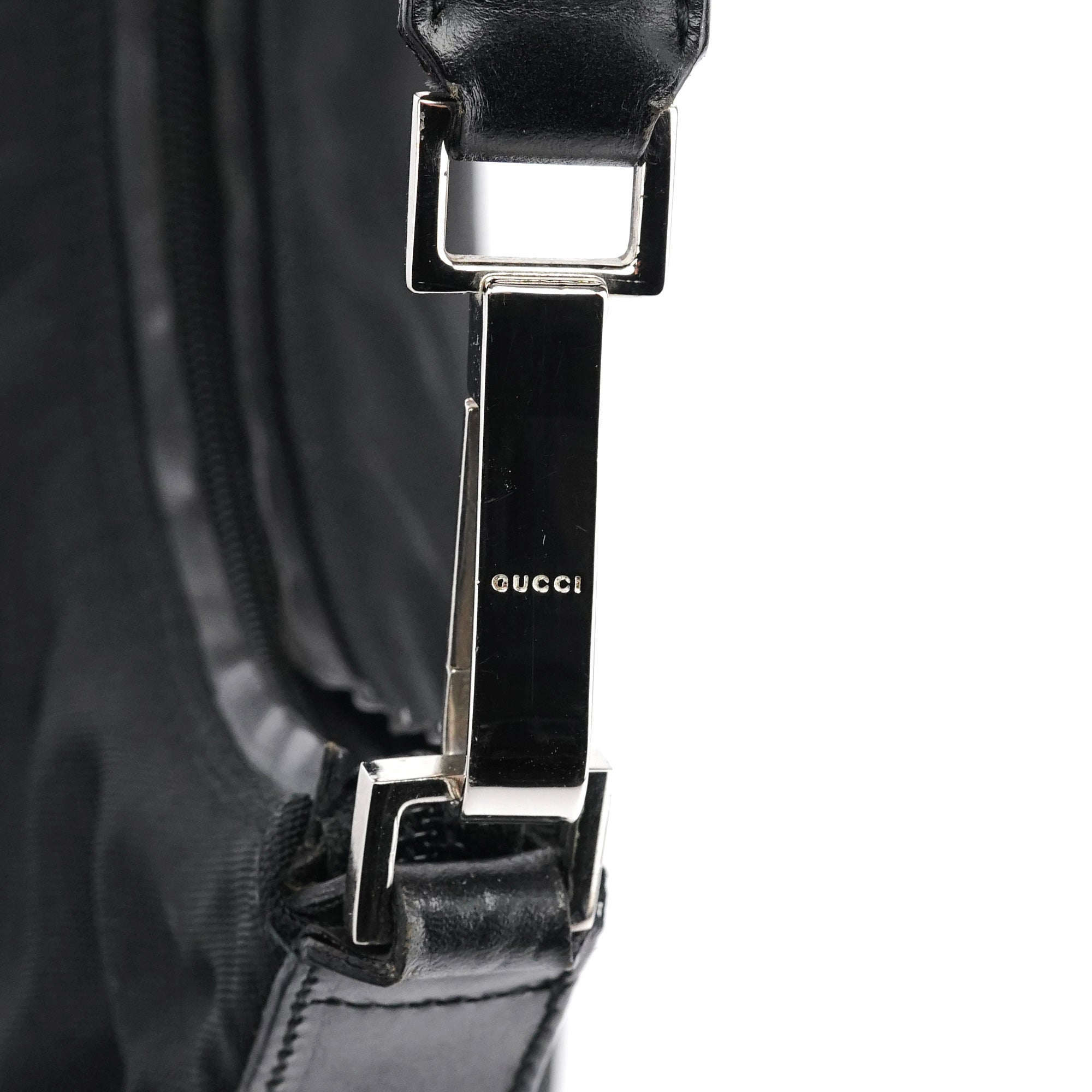 000 0602 Black Nylon Hobo Shoulder Bag