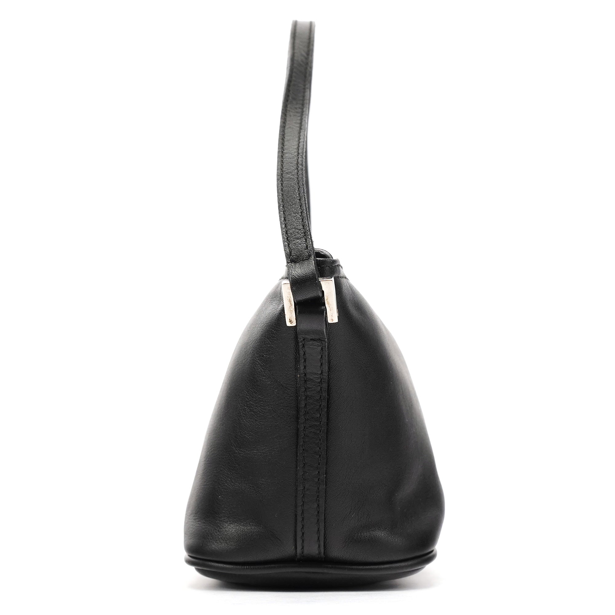 039 1103 Black Leather Pochette