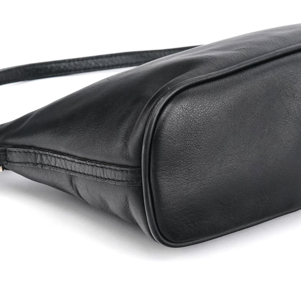 039 1103 Black Leather Pochette