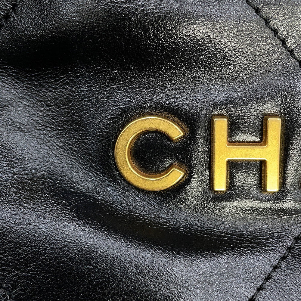 CHANEL Chanel22 Handbag BlackAS3261-B19059-94305 Shiny Calf Leather Size Medium