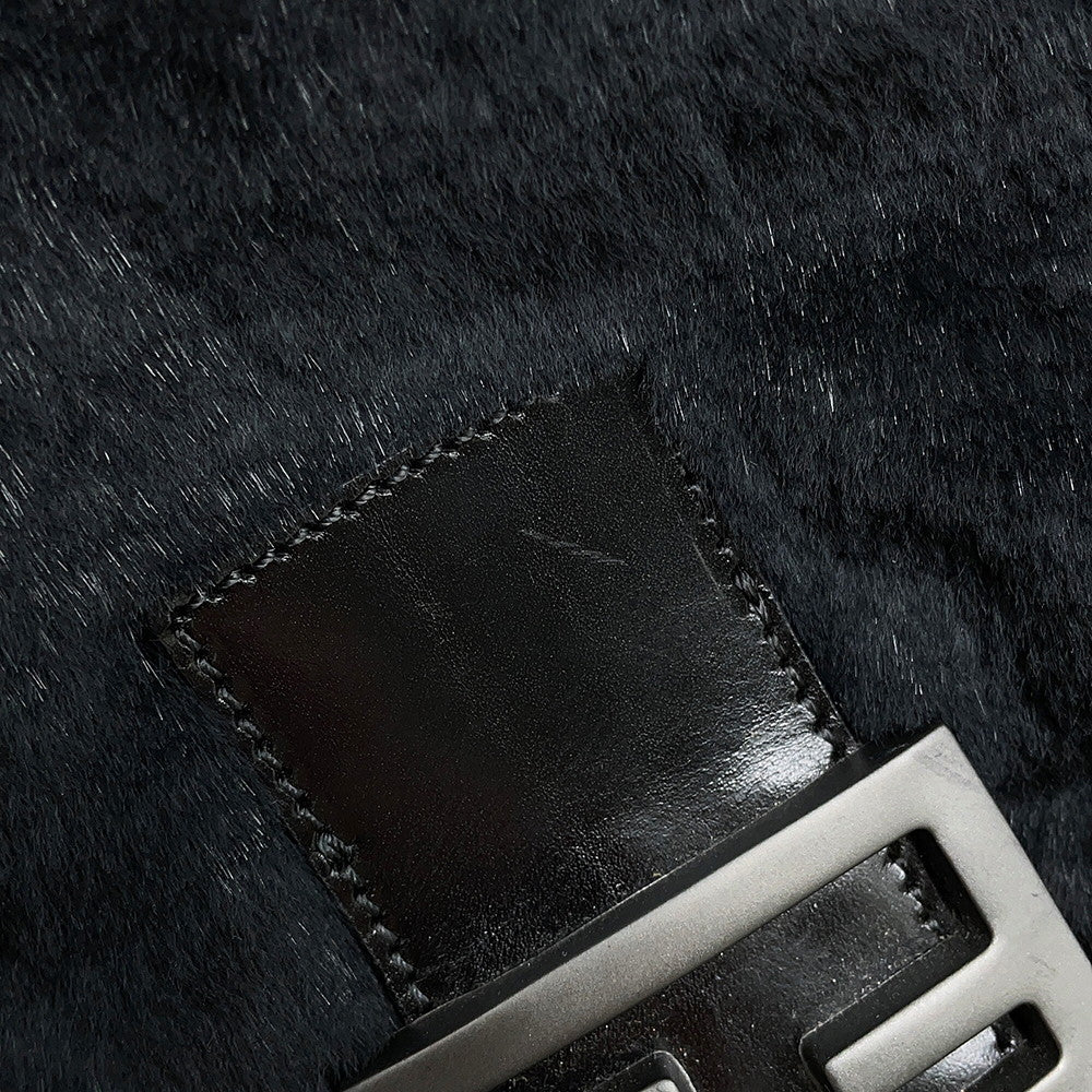 FENDI Mamma bucket Black Fur Leather