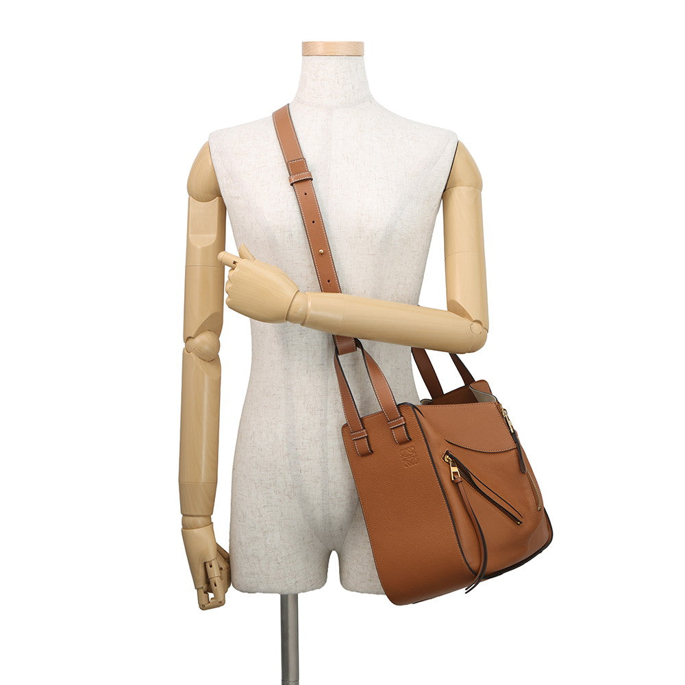 LOEWE hammock Light Camel387.12KN60 Leather Size Small