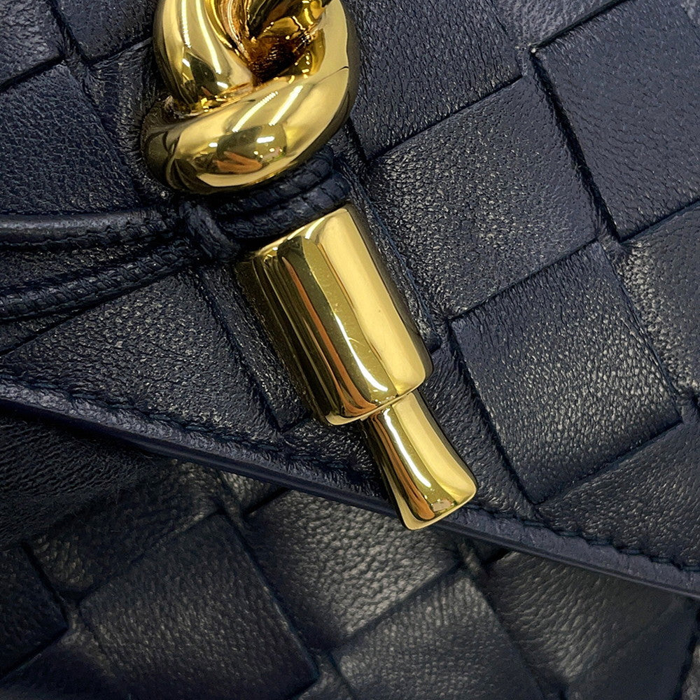 Bottega Veneta Andiamo Tri-fold Wallet Midnight824968VCPP24338 Lambskin