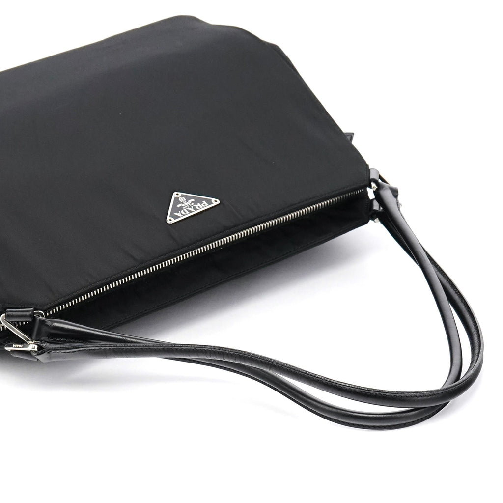 Black Tessuto Chic Nylon Shoulder Bag
