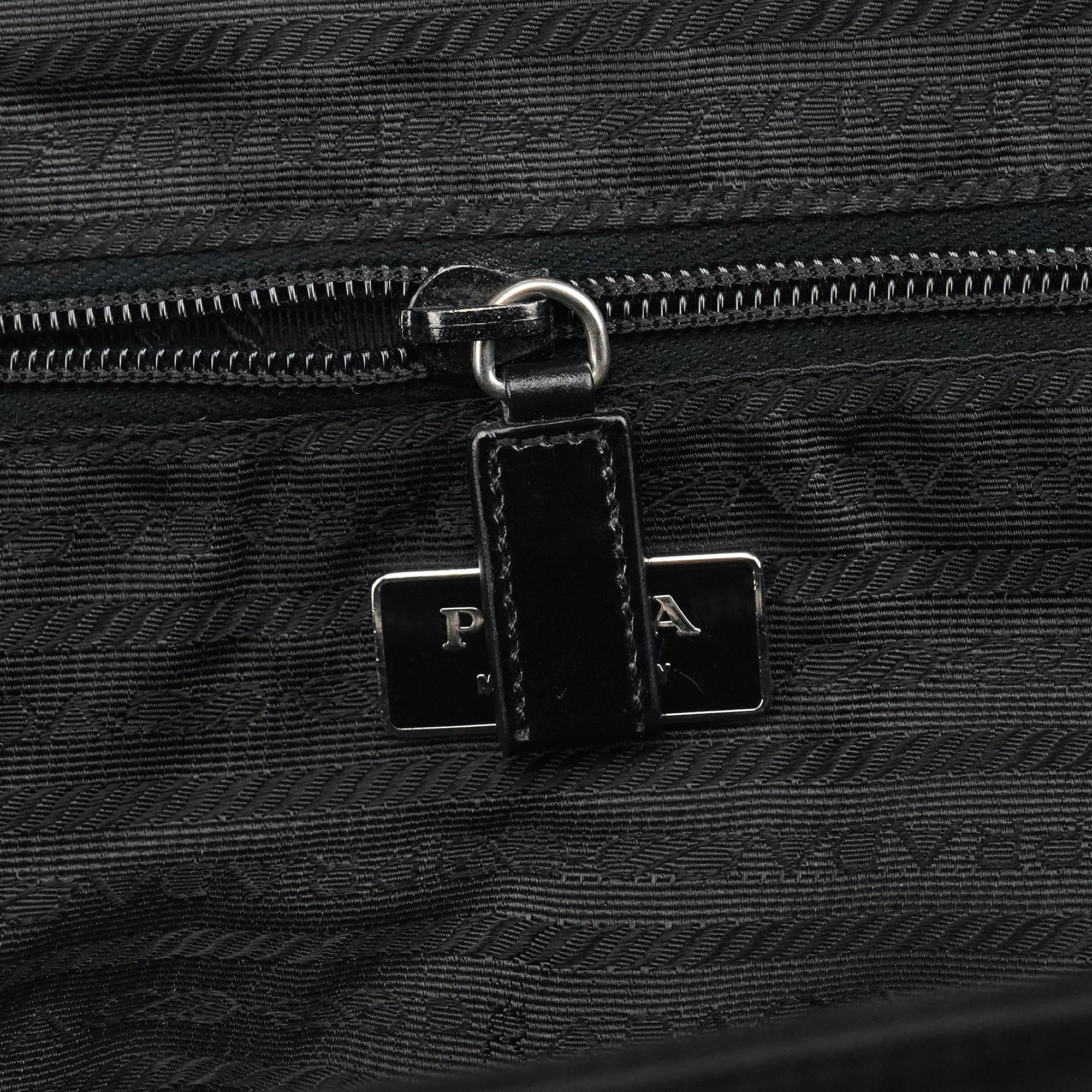 Black Tessuto Chic Nylon Shoulder Bag
