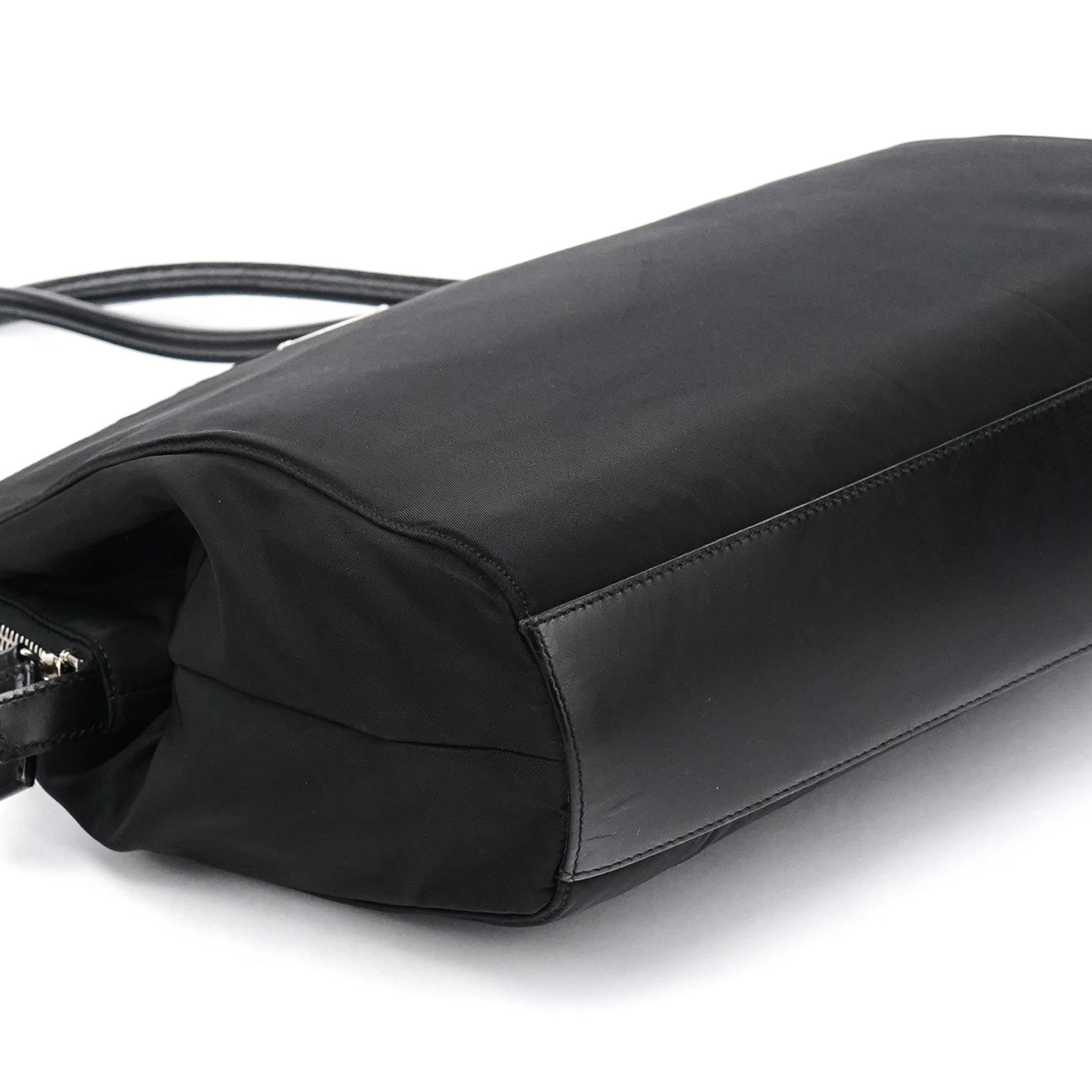 Black Tessuto Chic Nylon Shoulder Bag