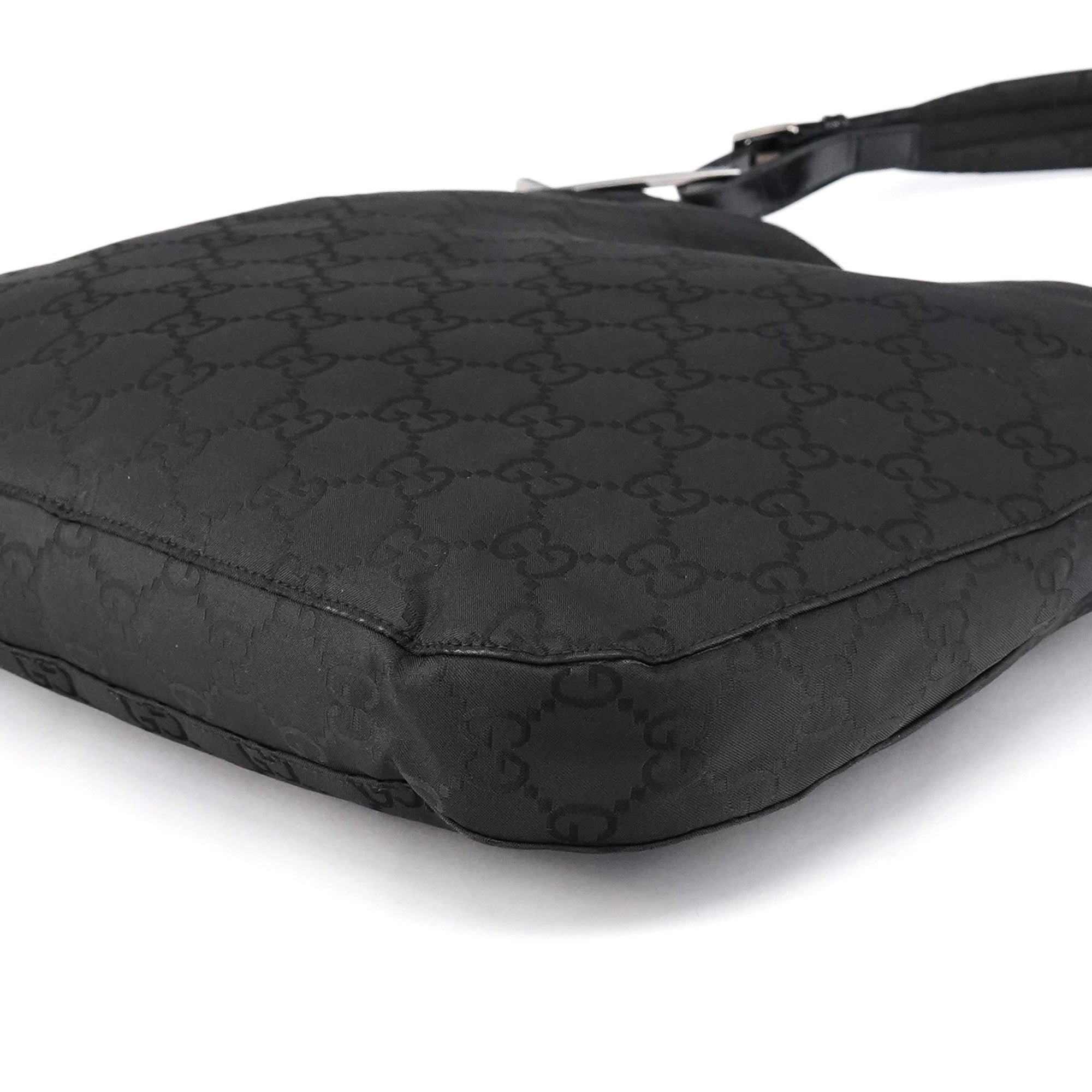 001 3166 Black GG Nylon Shoulder Bag