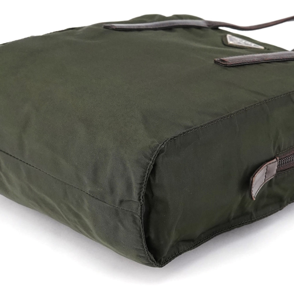 1995 Green Tessuto Nappa Nylon Tote Bag