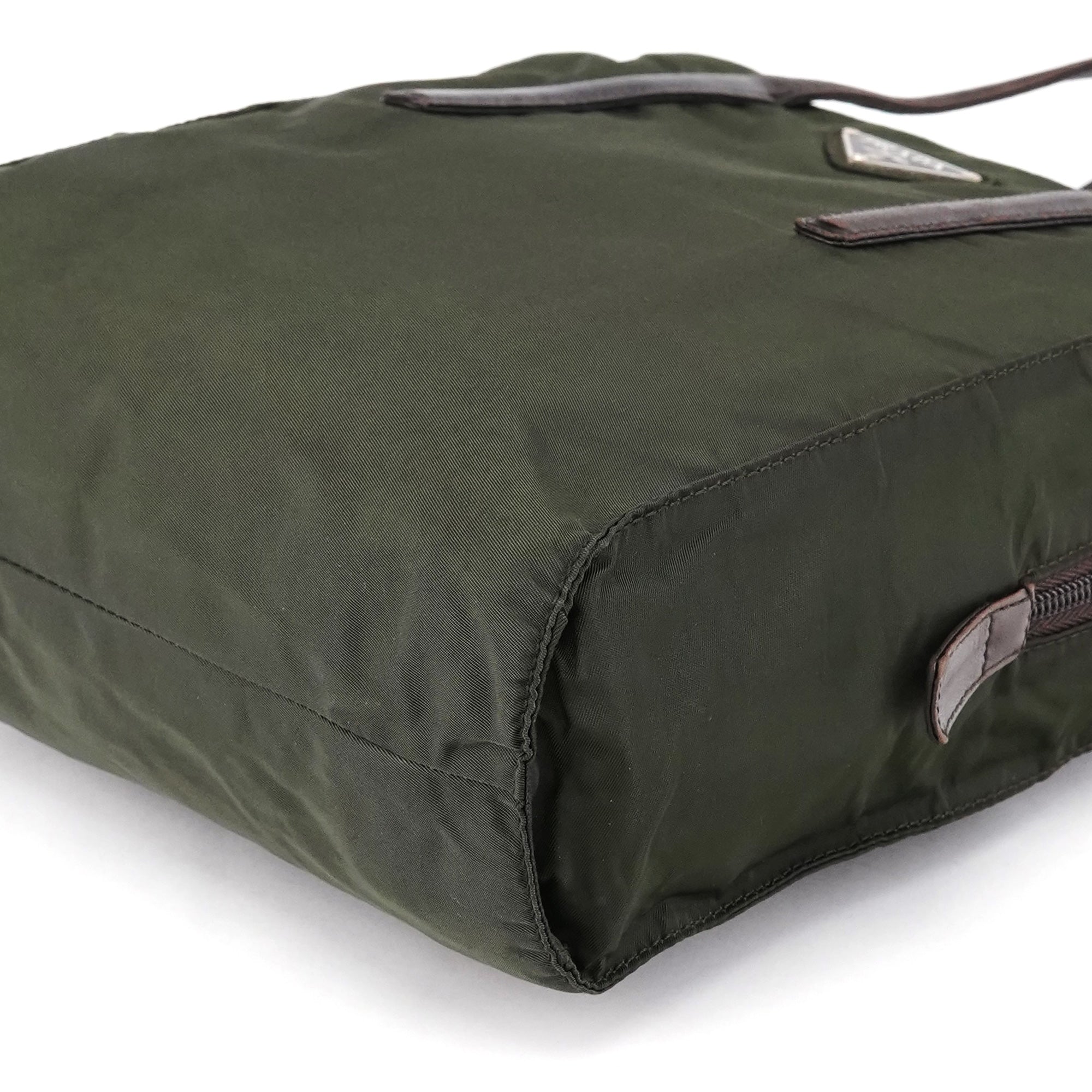 1995 Green Tessuto Nappa Nylon Tote Bag