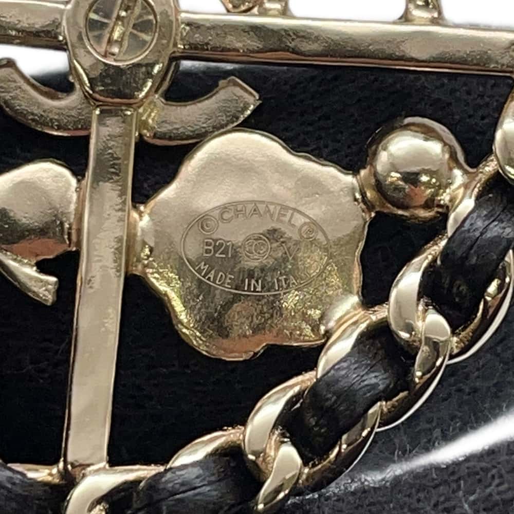 CHANEL CC Logo Emblem Brooch BlackAB4702 Gold Plated Rhinestone Faux Pearl