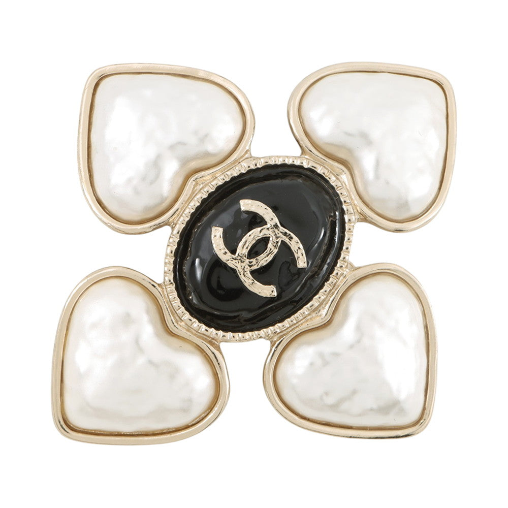 CHANEL CC Logo Heartshall BroochAB7517 Gold Plated Faux Pearl