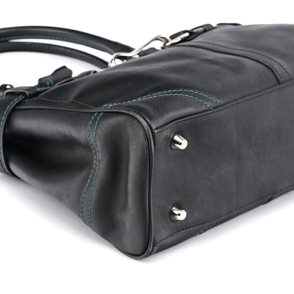 F08A70 Black Leather Hamptons Tote Bag