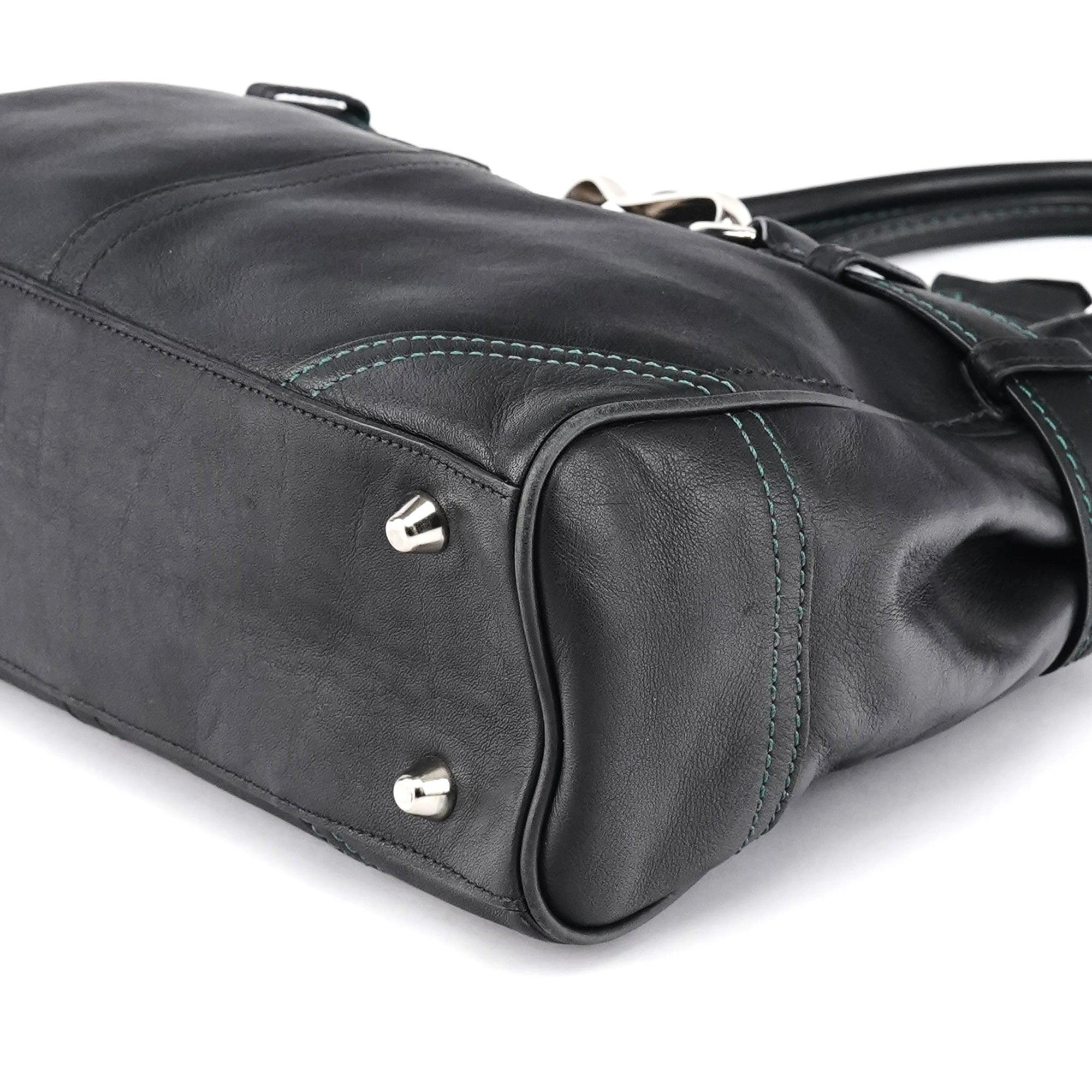 F08A70 Black Leather Hamptons Tote Bag