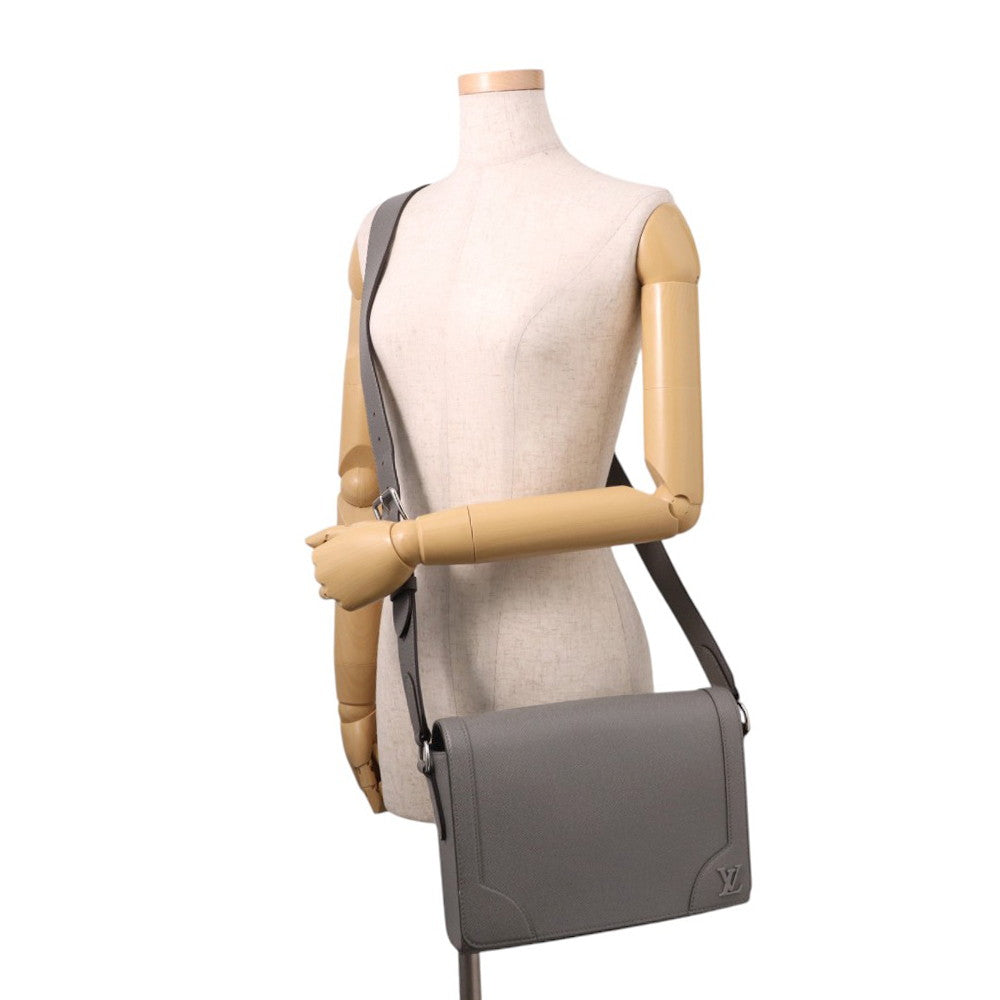 LOUIS VUITTON New Flap Messenger GrisM30808 Taiga Leather