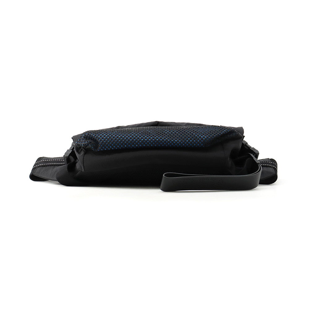 Bottega Veneta Mesh Waist Bag Black/Blue574353 Nylon