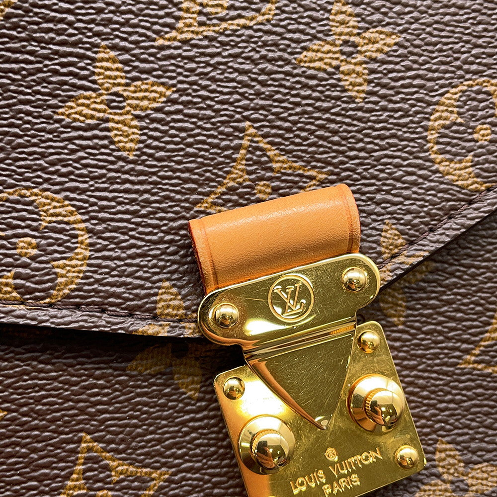 LOUIS VUITTON Pochette Metis BrownM44875 Monogram Size MM