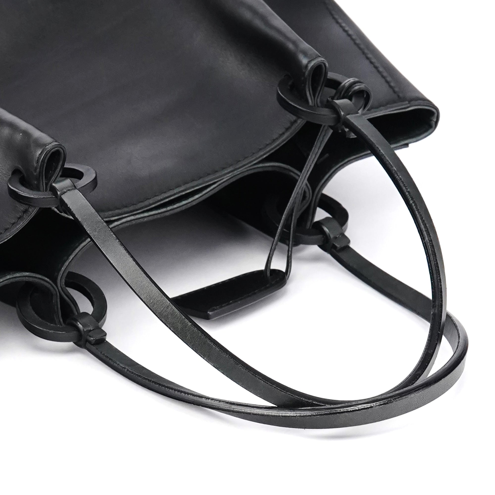 101919 Black Leather Ring Handle Tote Bag