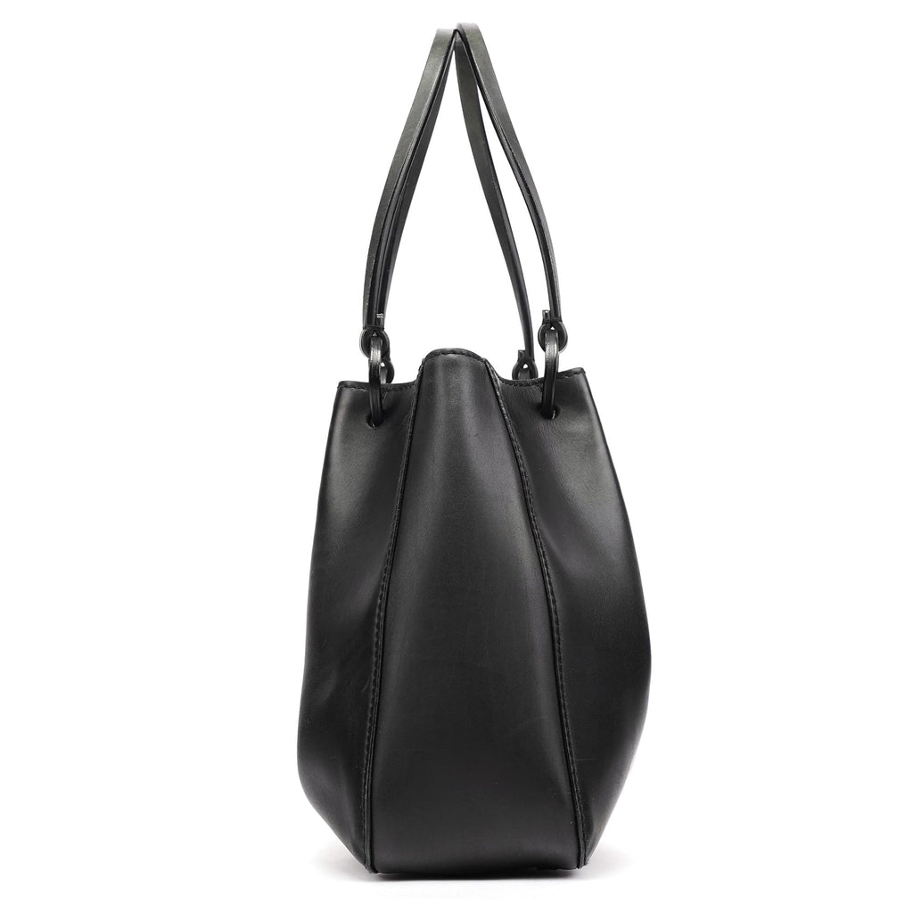 101919 Black Leather Ring Handle Tote Bag
