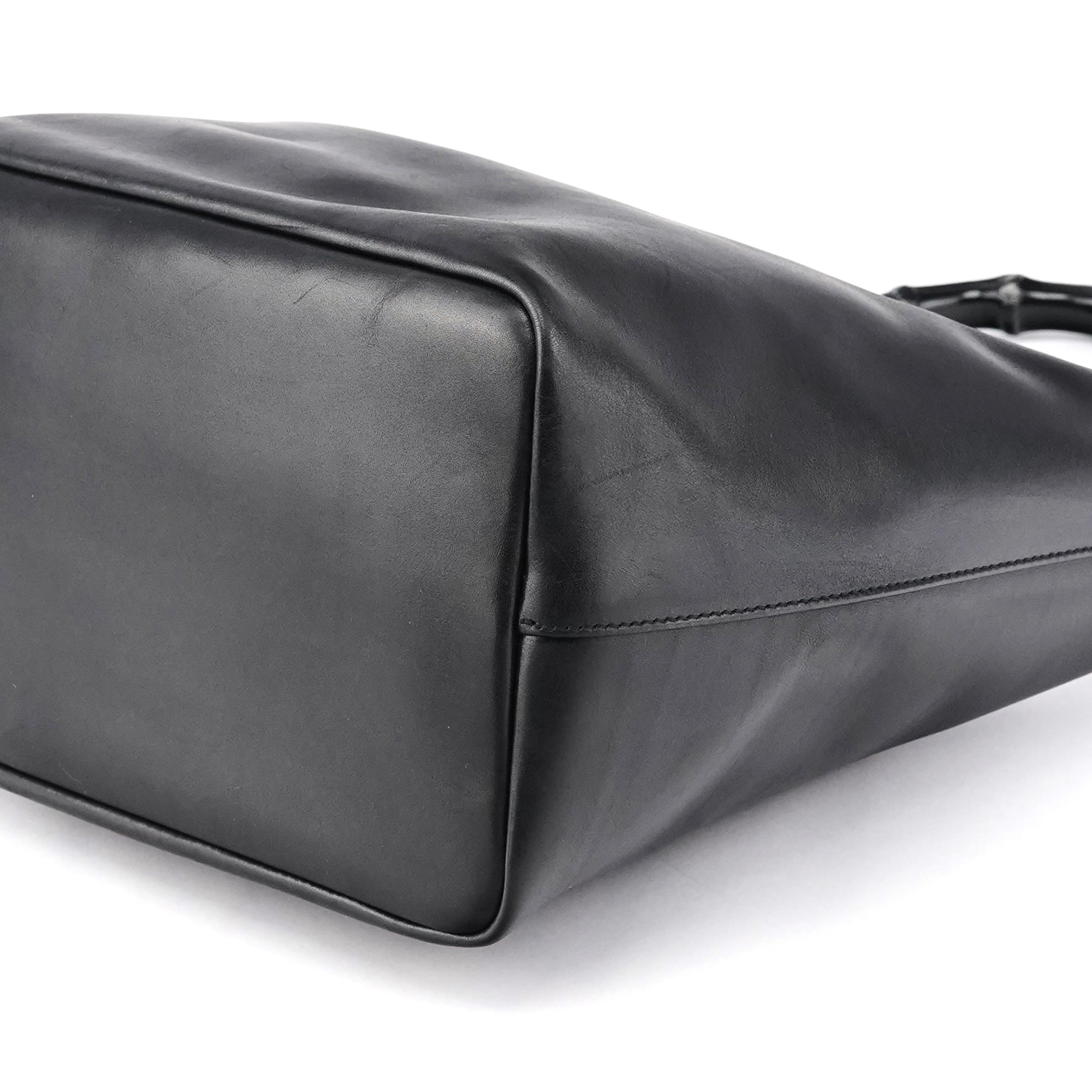 000 0531 Black Leather Bamboo Shoulder Bag