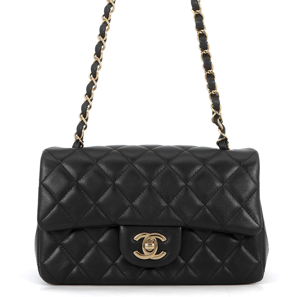 CHANEL Matelasse BlackA69900 Lambskin Size Mini