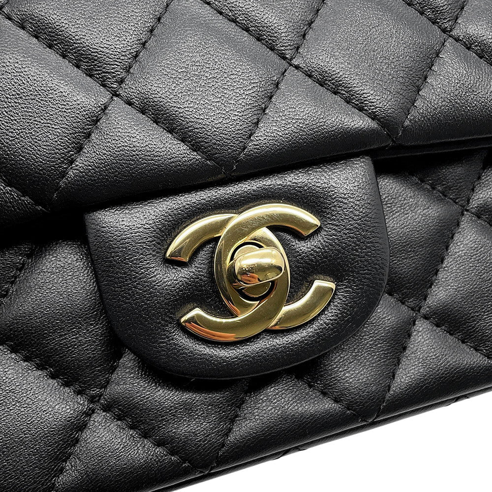 CHANEL Matelasse BlackA69900 Lambskin Size Mini