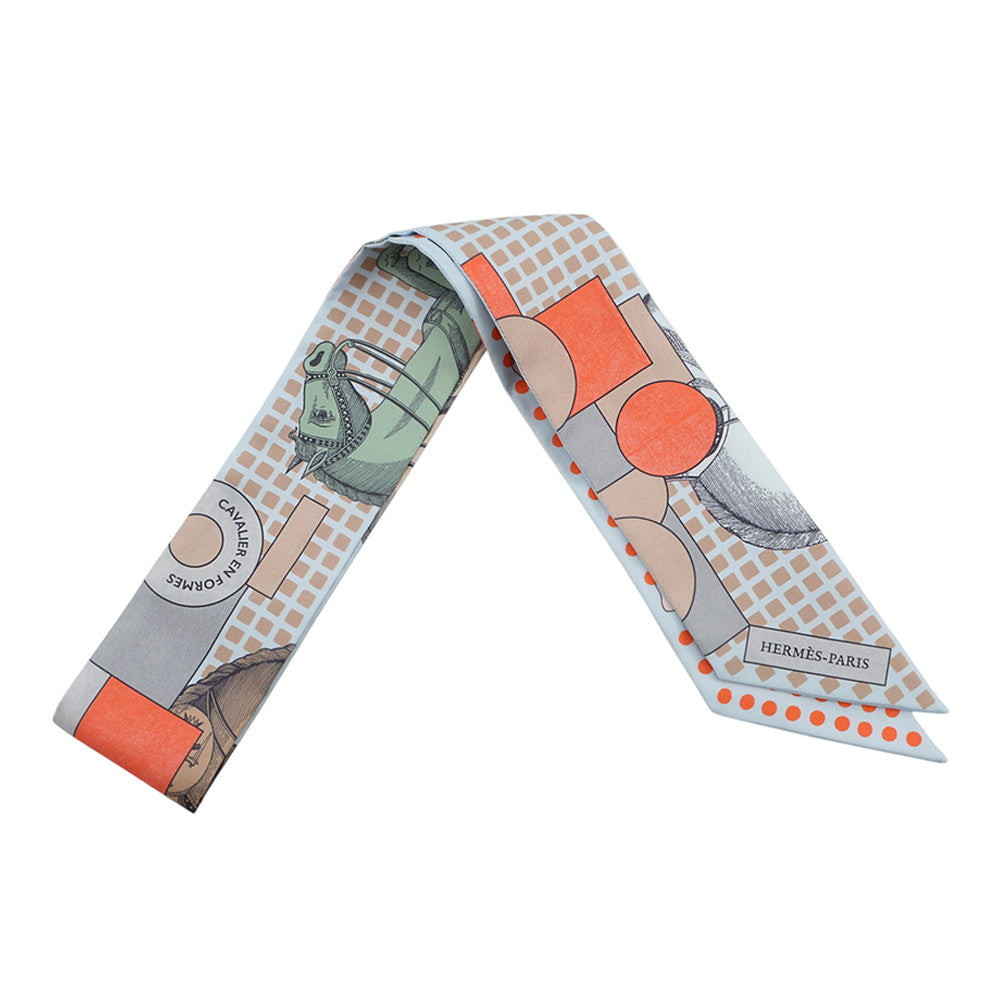 HERMES Twilly Cavalier en Formes Blue・Pearl/Corail/Gray Silk100%