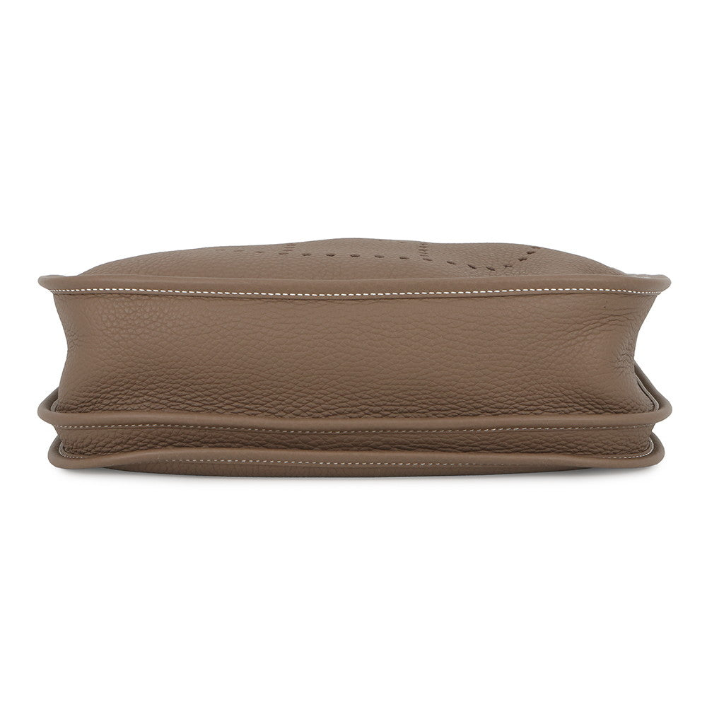 HERMES Evelyne3 Etoupe Taurillon Clemence Size PM