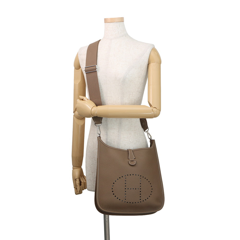 HERMES Evelyne3 Etoupe Taurillon Clemence Size PM